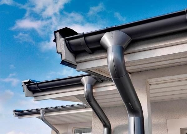 instalarea sistemelor de drenaj si jgheaburi